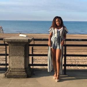 Meet your Posher, Avery